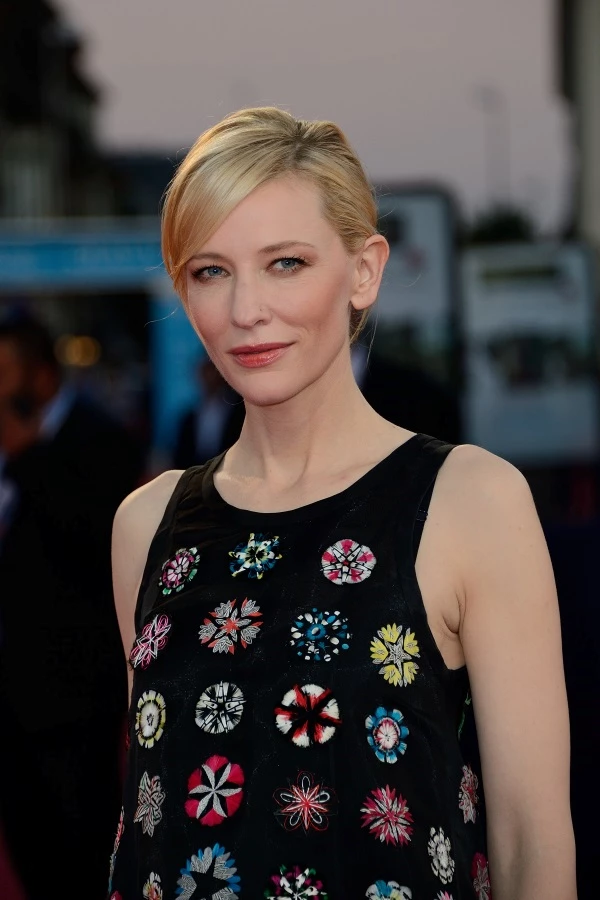 H Cate Blanchett με Christian Dior - εικόνα 2