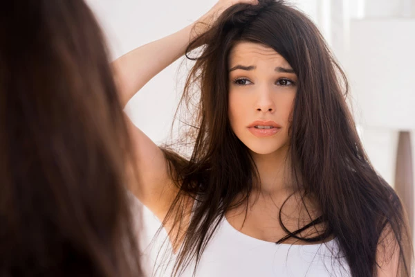 Μυστικά για τέλεια μαλλιά μετά τις διακοπές από το Νικόλα Βιλλιώτη