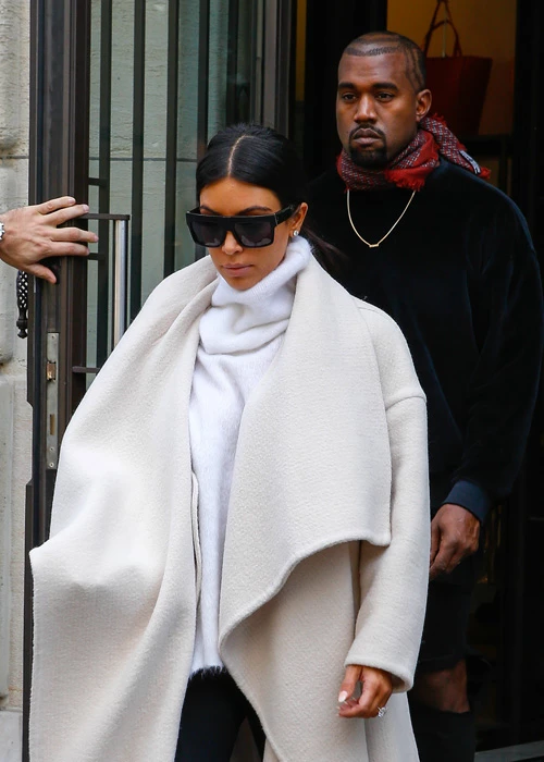 Kim Kardashian: Οι εμφανίσεις της στην Εβδομάδα Μόδας του Παρισιού - εικόνα 4