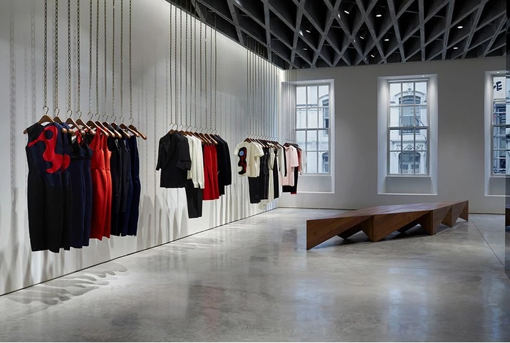 Victoria Beckham: Μόλις άνοιξε το πρώτο της κατάστημα
