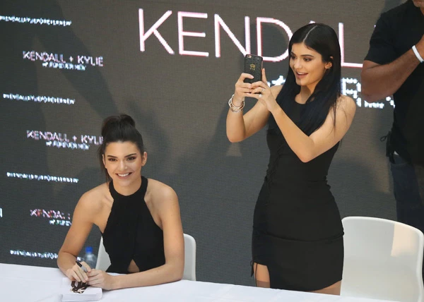 Kylie και Kendall Jenner: H νέα τους κοινή εμφάνιση - εικόνα 4