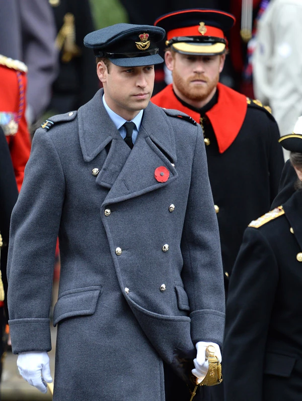 Kate Middleton: Το κομψό look της στην εκδήλωση για την Remembrance Day - εικόνα 4