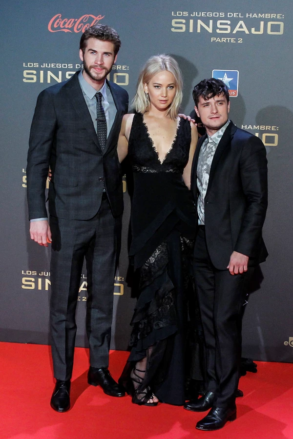 Jennifer Lawrence: Στο κόκκινο χαλί ΧΩΡΙΣ φόρεμα Dior