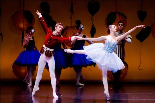 «Η Πεντάμορφη και το Τέρας» από το Athens Children's Ballet - εικόνα 2