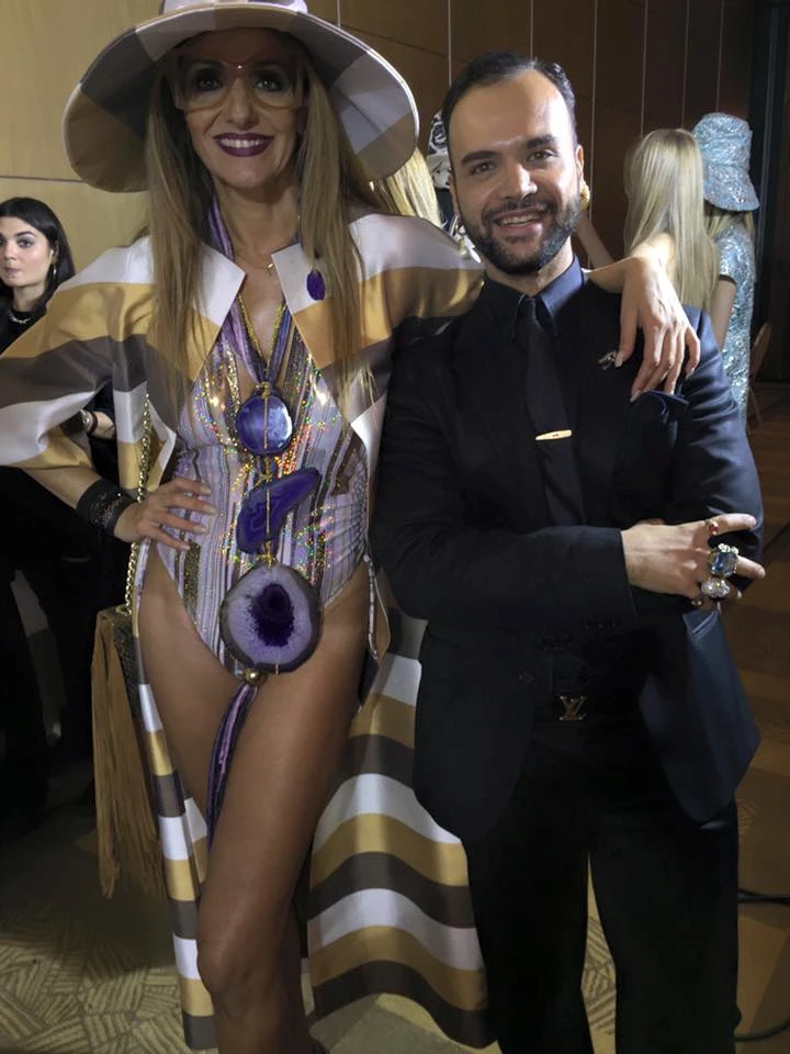 Βίκυ Καγιά, Τζένη Μπαλατσινού και άλλες celebrities στην πασαρέλα - εικόνα 13