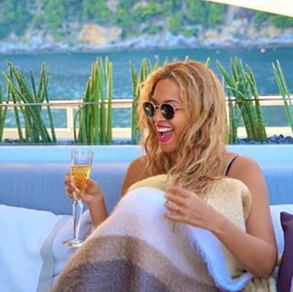 Beyonce - Jay Z: Δες το τρυφερό βίντεο από τις οικογενειακές διακοπές τους