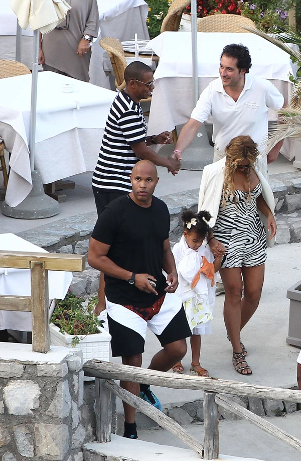 Beyonce: Δες φωτογραφίες από τις οικογενειακές της διακοπές - εικόνα 2
