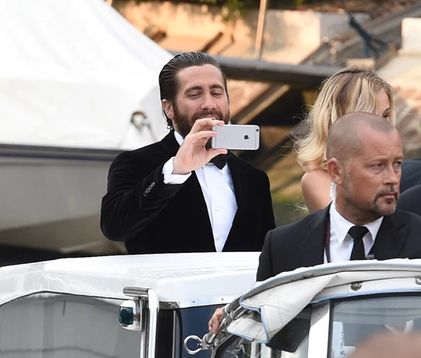 Jake Gyllenhaal: Οι φωτογραφίες που αποδεικνύουν ότι είναι ο πιο σέξι στο Φεστιβάλ Βενετίας - εικόνα 5
