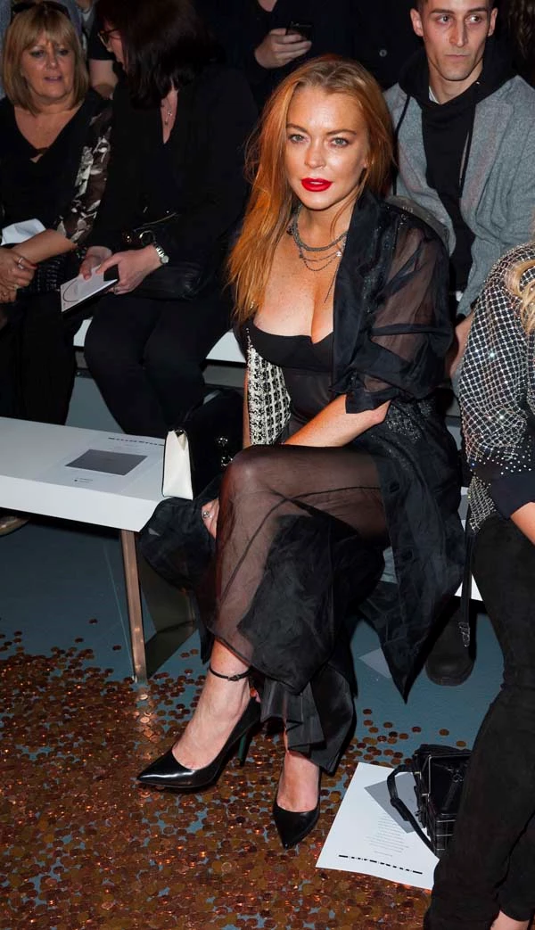 LFW: Οι celebrities στην Εβδομάδα Μόδας του Λονδίνου - εικόνα 11