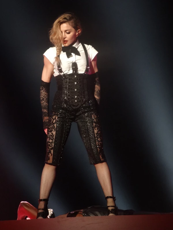 Madonna: Ξεκίνησε το «Rebel heart tour» - εικόνα 2
