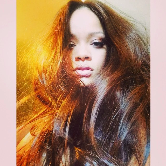 Rihanna: Το νέο - φυσιολογικό - χρώμα στα μαλλιά της - εικόνα 2