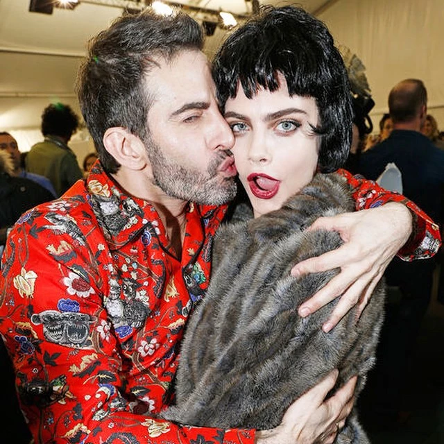 O διάσημος σχεδιαστής Marc Jacobs εναντίον των social media. - εικόνα 2