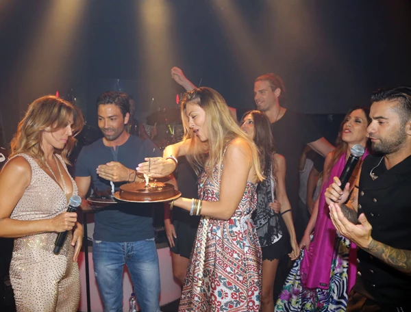 Έλλη Κοκκίνου: Το πάρτι έκπληξη για τα γενέθλιά της