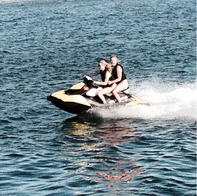 Jennifer Lawrence- Amy Schumer: Η νέα celebrity φιλία που ενθουσιάζει - εικόνα 2