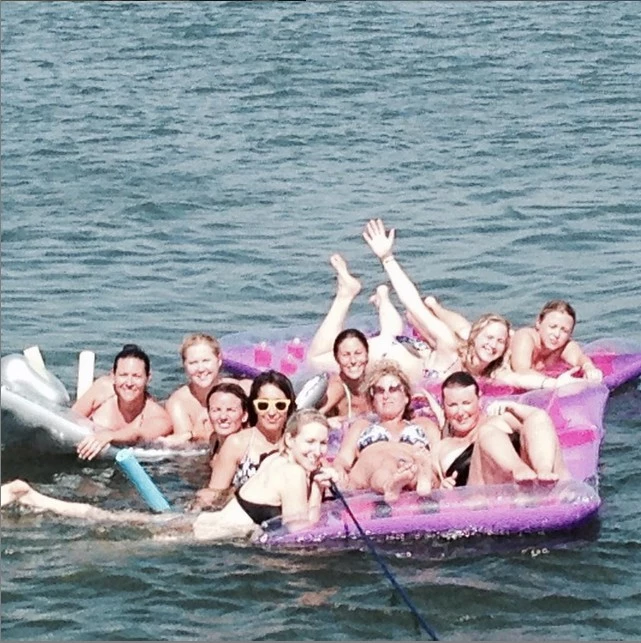 Jennifer Lawrence- Amy Schumer: Η νέα celebrity φιλία που ενθουσιάζει - εικόνα 3