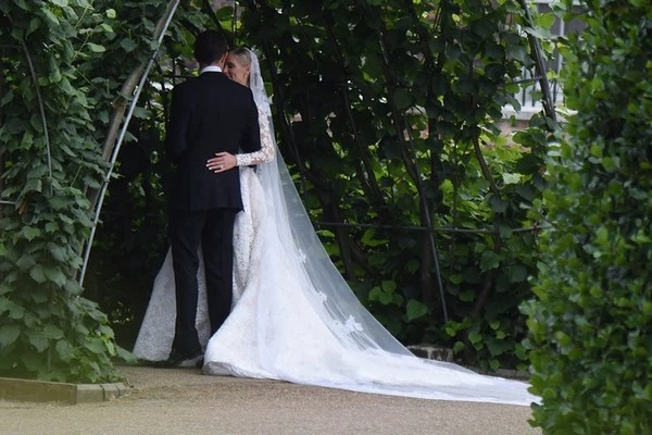 Nicky Hilton: Παντρεύτηκε! Plus: Όλα τα ατυχήματα που συνέβησαν - εικόνα 11