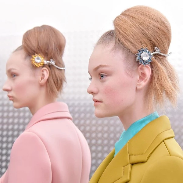 Prada FW15: Η νέα version του ponytail  - εικόνα 3