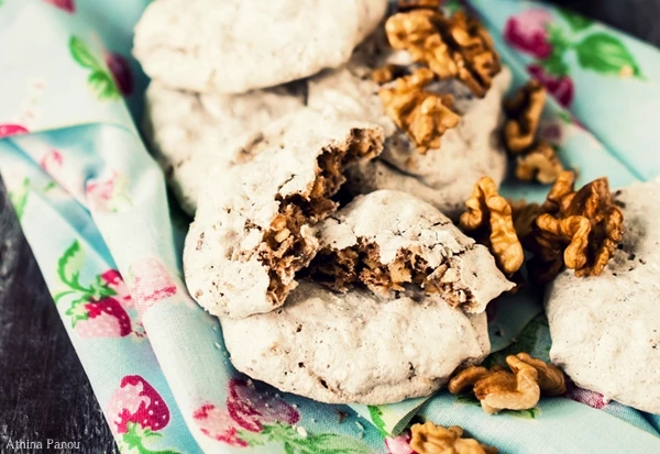 Love to Cook: Cookies με καρύδια και χωρίς αλεύρι - εικόνα 2