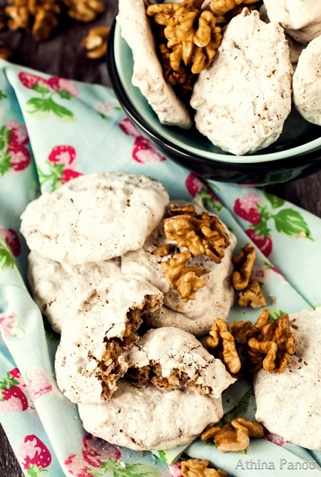 Love to Cook: Cookies με καρύδια και χωρίς αλεύρι - εικόνα 5