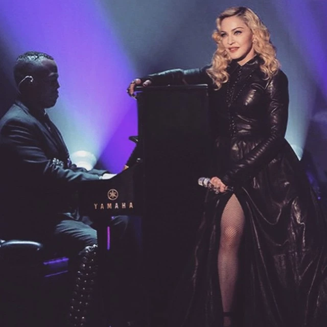 Madonna: Απαντάει στις ομοφοβικές και "άκυρες" δηλώσεις των Dolce & Gabbana για την οικογένεια