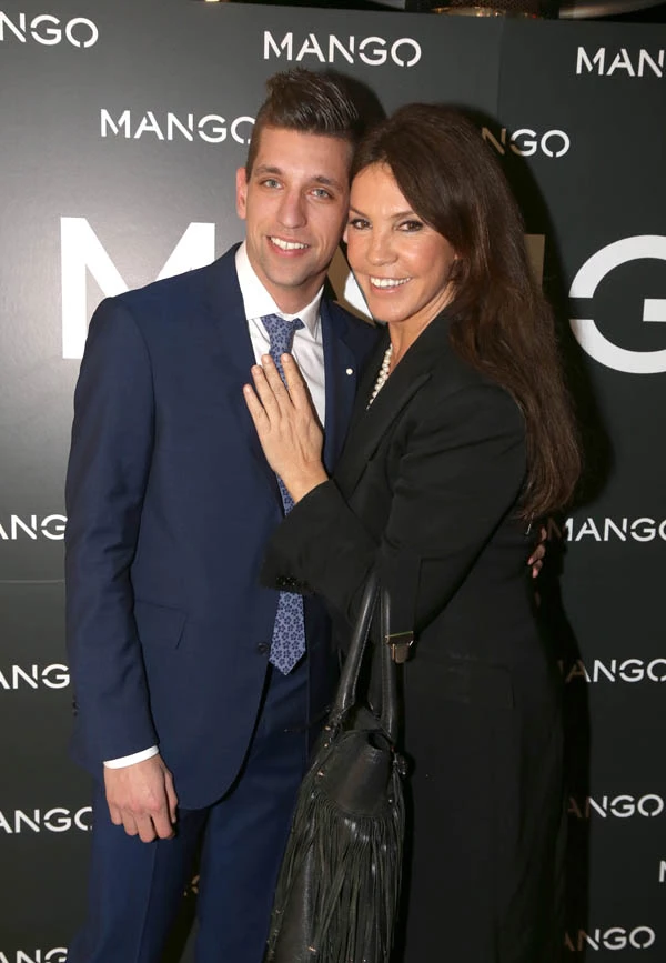 Το opening του νέου Mango megastore στη Γλυφάδα - εικόνα 2