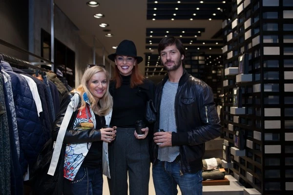 Collective: Οι celebrities και το happening στo opening του νέου shopping spot  - εικόνα 3