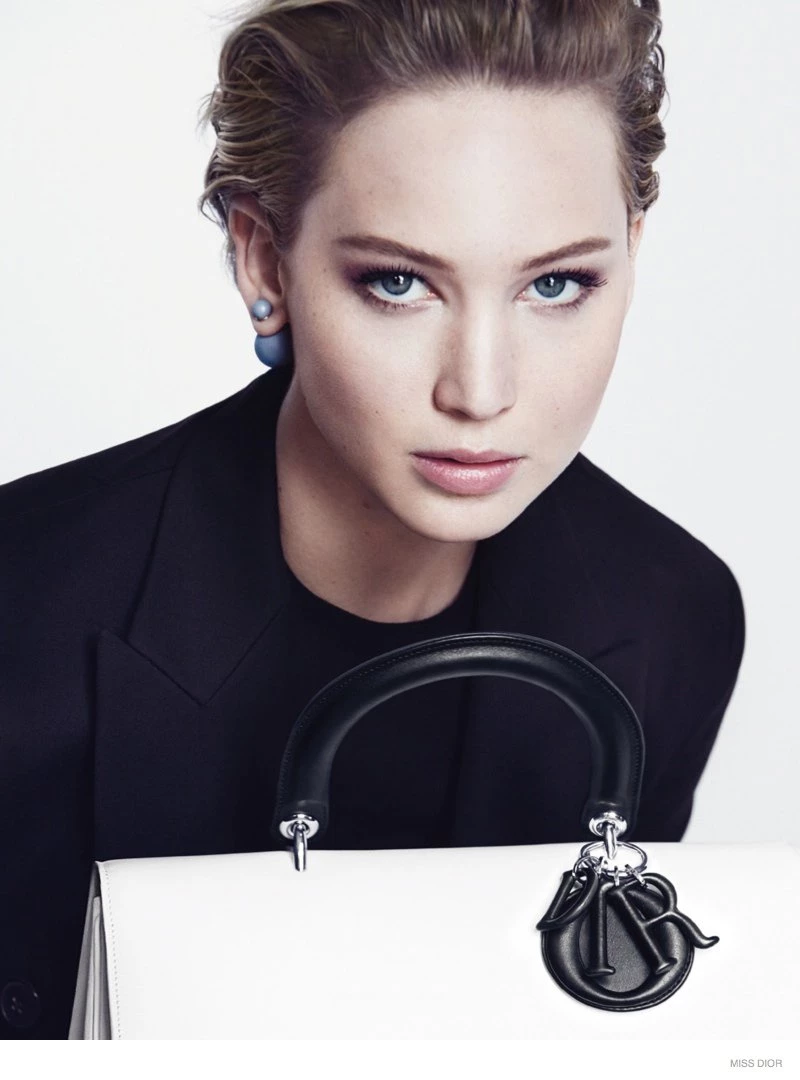 H Jennifer Lawrence για τη Miss Dior: Ακόμα περισσότερες φωτογραφίες - εικόνα 2