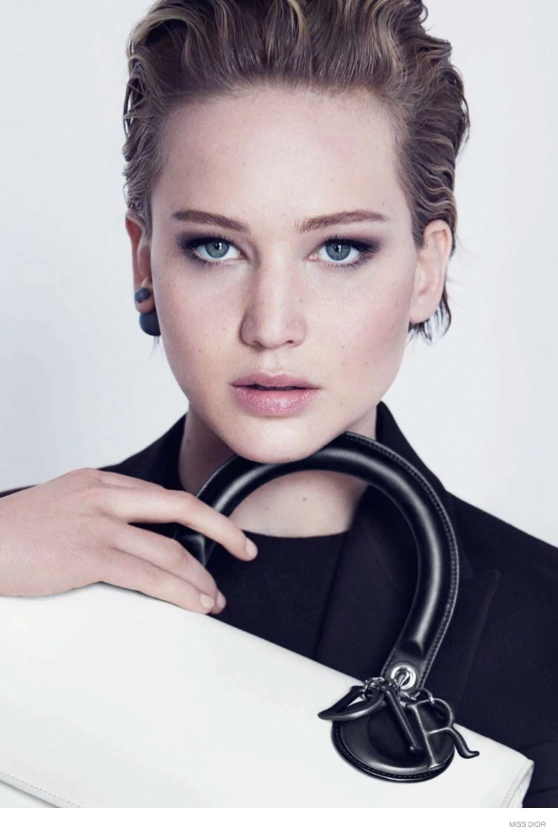 H Jennifer Lawrence για τη Miss Dior: Ακόμα περισσότερες φωτογραφίες