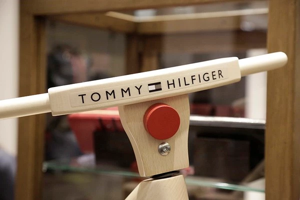 Ζωγραφίσαμε με τους μικρούς σχεδιαστές σε ένα event γεμάτο χρώματα στο κατάστημα Tommy Hilfiger - εικόνα 14