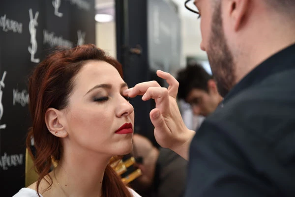 Το MissBloom.gr δοκίμασε πρώτο την μοναδική εμπειρία μακιγιάζ Google Glass