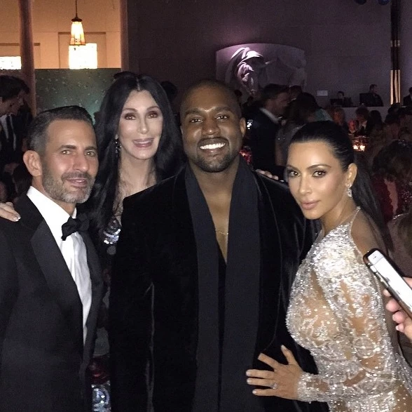 Kim Kardashian: Η δική της βραδιά του Met Gala μέσα από φωτογραφίες - εικόνα 5