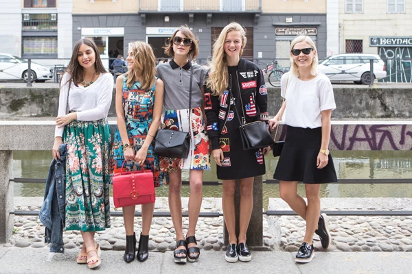 Milan Design Week: Αυτά ήταν τα 5 πιο stylish κορίτσια του φετινού Salone del Mobile - εικόνα 6