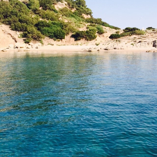 Γιώργος Λιάγκας: Με ποιον διάσημο παρουσιαστή συναντήθηκε τυχαία στην Ύδρα; - εικόνα 3