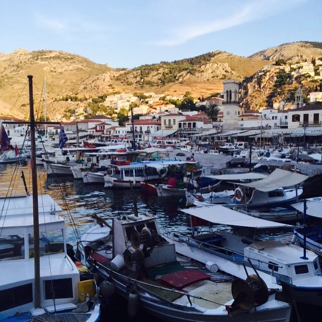 Γιώργος Λιάγκας: Με ποιον διάσημο παρουσιαστή συναντήθηκε τυχαία στην Ύδρα; - εικόνα 2