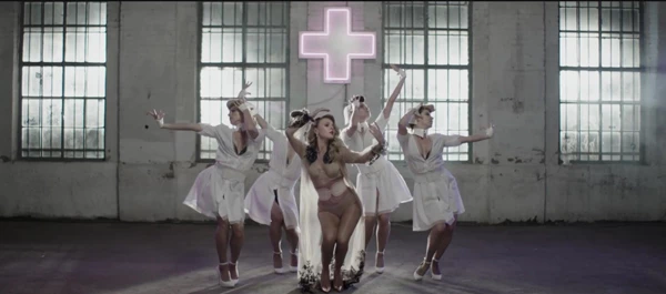 Το video clip της Τάμτα για το τραγούδι "Unloved" έκανε πρεμιέρα