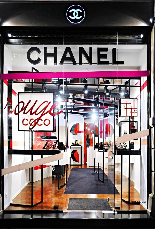 Τα νέα must beauty items του καλοκαιριού που εντοπίσαμε στο Chanel pop up store - εικόνα 2