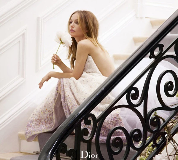 Η Natalie Portman είναι και πάλι το πρόσωπο του οίκου Dior - εικόνα 4