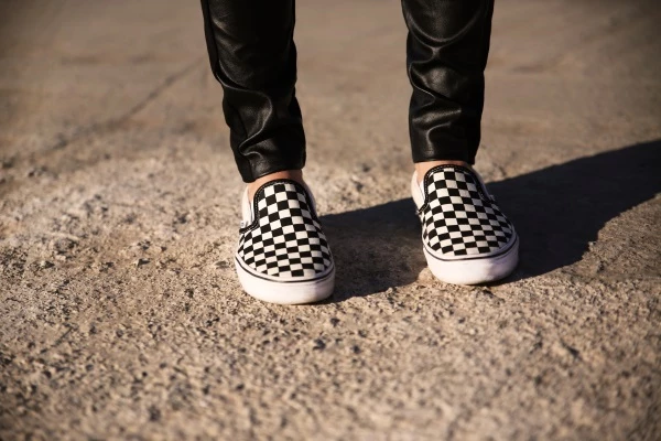 Shoprano προτείνει outfits και βραχιολάκια για το «Μάρτη» για να ξεκινήσει καλά ο μήνας! - εικόνα 3