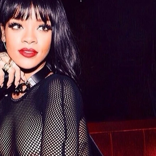 Rihanna: Η νέα σέξι εμφάνιση - εικόνα 2