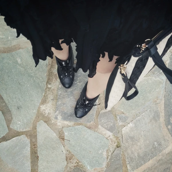 Miss Chic: Η εβδομάδα σε outfits και τα αγαπημένα παπούτσια της blogger - εικόνα 6