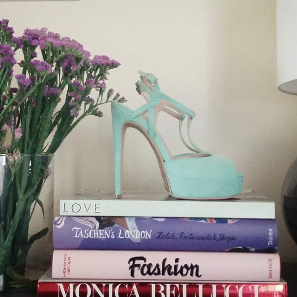 Miss Chic: Η εβδομάδα σε outfits και τα αγαπημένα παπούτσια της blogger