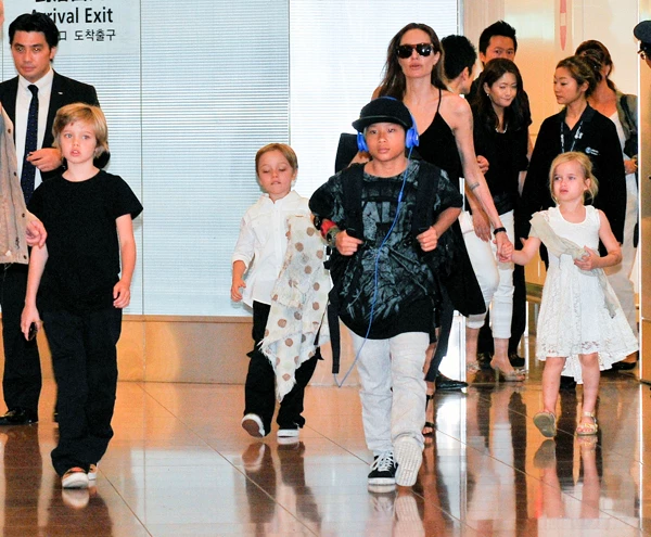 Angelina Jolie: Ταξίδι στην Ιαπωνία μαζί με τα παιδιά - εικόνα 2