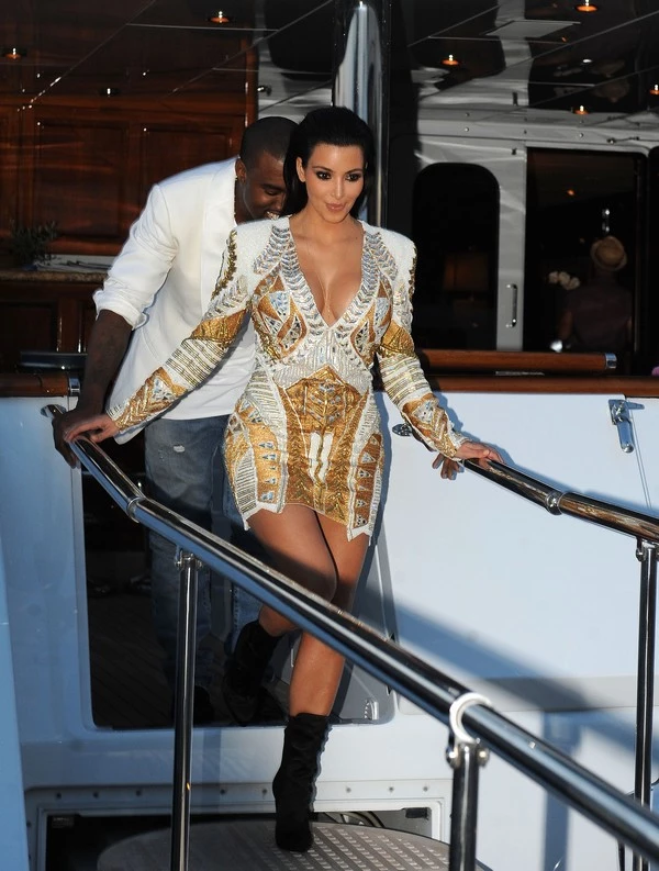 Kim Kardashian: Η εμφάνισή της στις Κάννες - εικόνα 8