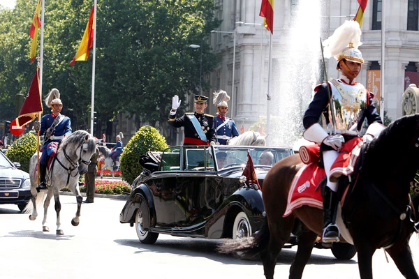 O Πρίγκιπας Felipe και η Letizia χρίστηκαν νέοι βασιλείς της Ισπανίας - εικόνα 5