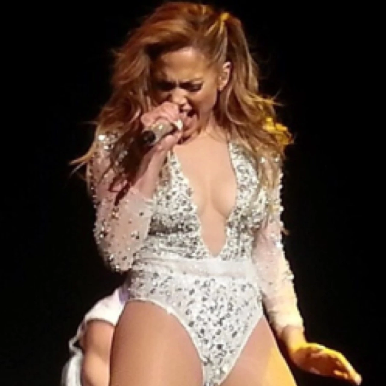 Η Jennifer Lopez επιλέγει και πάλι Celia Kritharioti Haute Couture