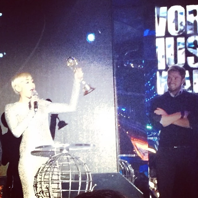 O Σάκης Ρουβάς στα World Music Awards - εικόνα 2