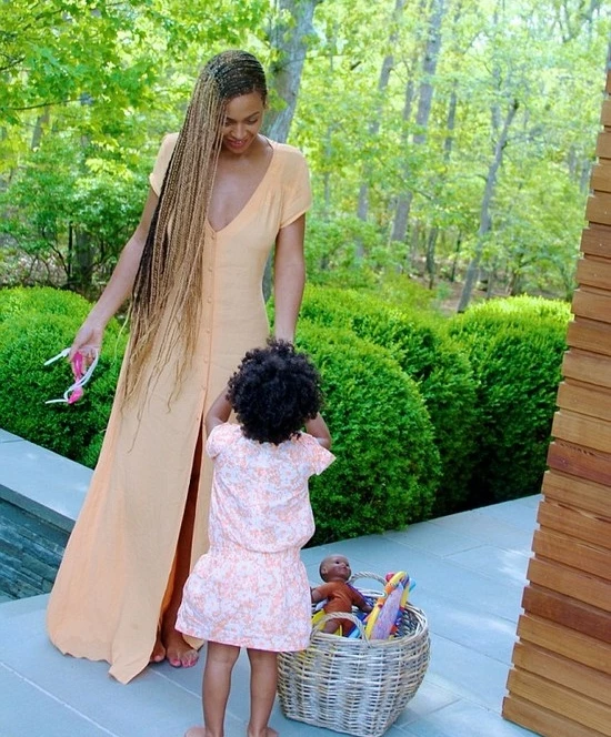 Beyonce: Οι τρυφερές φωτογραφίες με την κόρη της στα social media - εικόνα 6