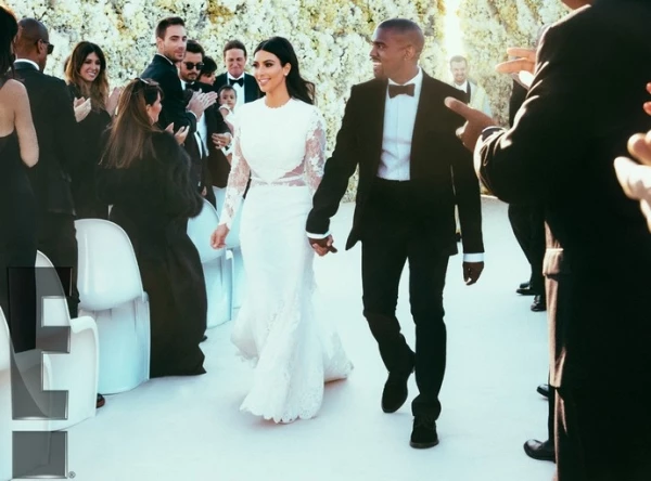 Kim Kardashian - Kanye West: Οι πρώτες επίσημες φωτογραφίες του γάμου - εικόνα 2