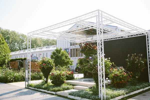 Gucci Flora: Ένας κήπος και μια νέα τσάντα για το περίφημο μοτίβο - εικόνα 3