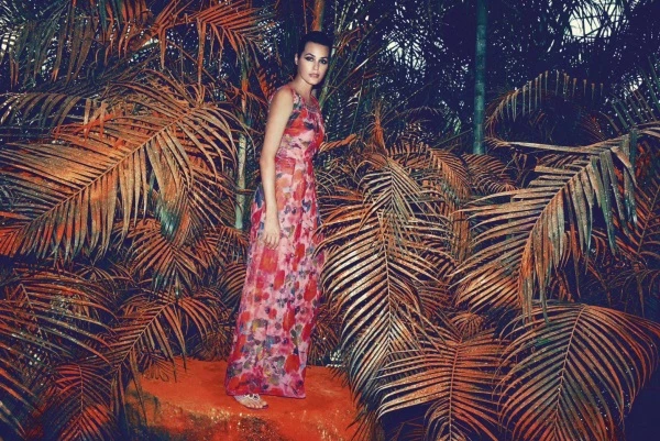 Η Yasmin Le Bon επιστρέφει ως μούσα των Monsoon - εικόνα 2